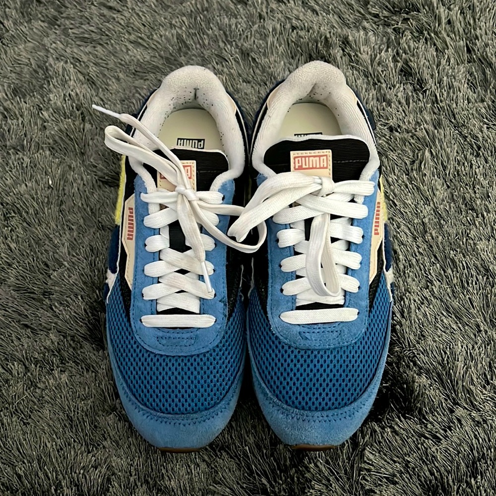 Big kids Pumas